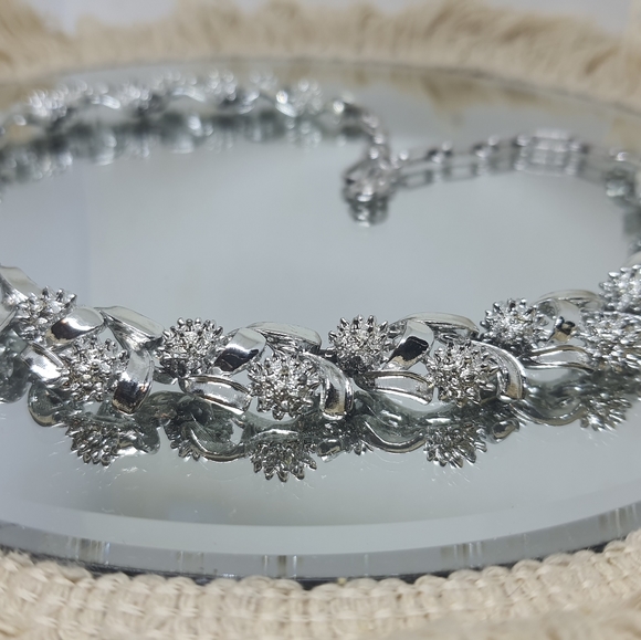 Silver Coro Necklace - Picture 5 of 5